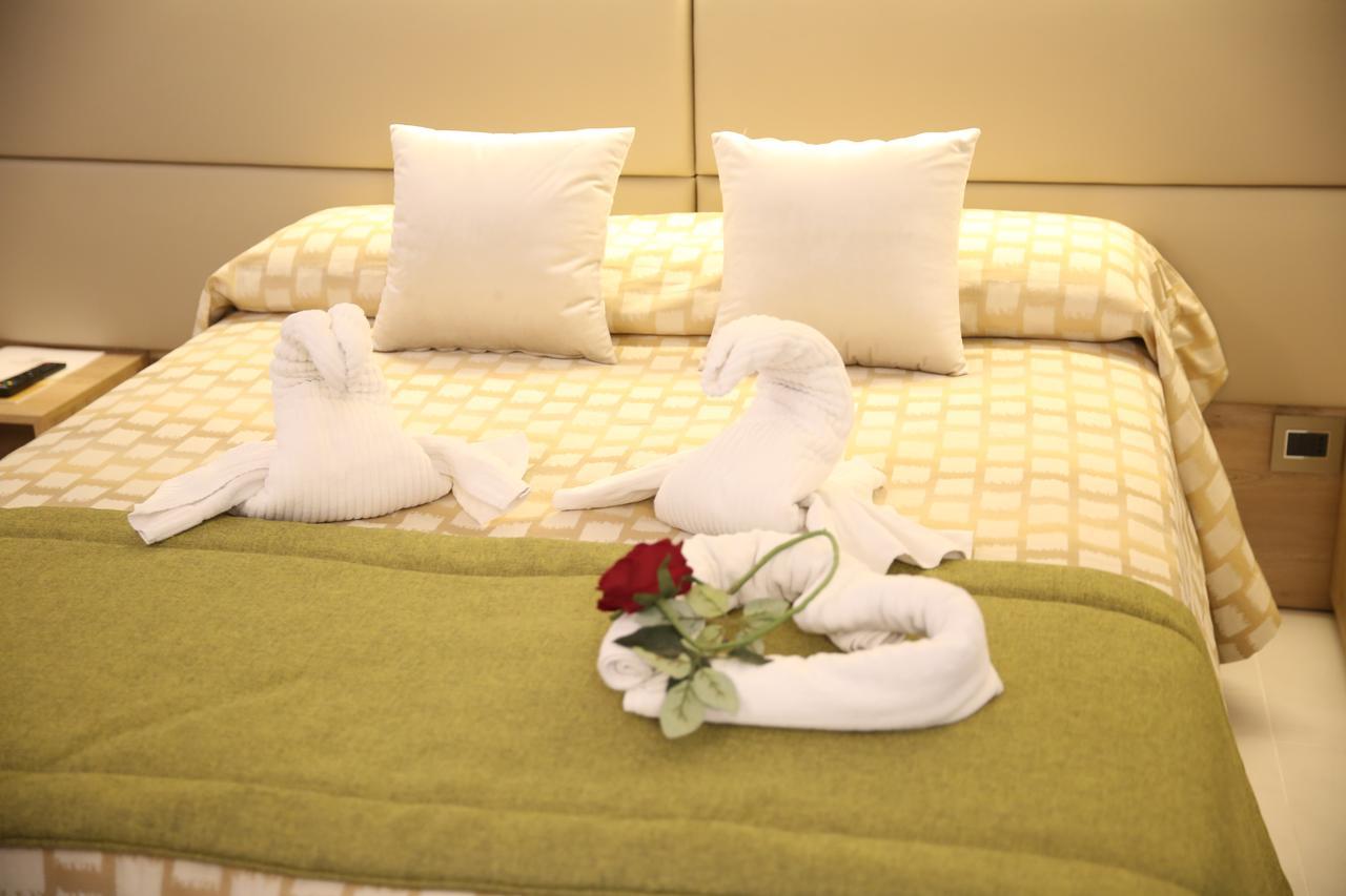 Relais Piazza Del Plebiscito B&B Naples Exterior photo